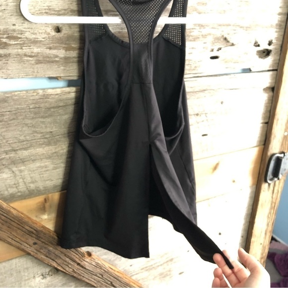 Adidas Size XS Black Split Back Activewear Tank Top - Picture 4 of 6